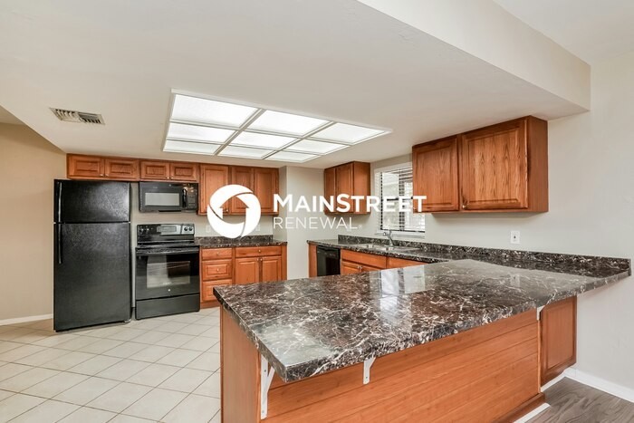 9185 Pomelo Rd E - Photo 6 of 16