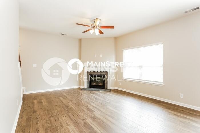 4960 Willow Bluff Cir - Photo 4 of 17