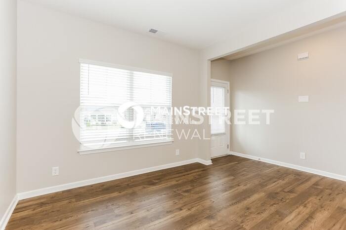 4960 Willow Bluff Cir - Photo 5 of 17
