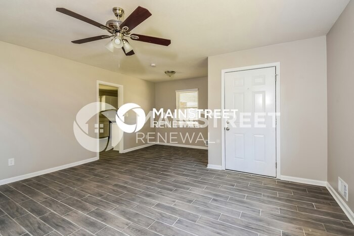 3944 Wedgewood Dr - Photo 3 of 16
