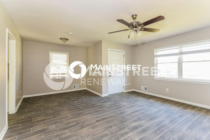 3944 Wedgewood Dr - Photo 4 of 16
