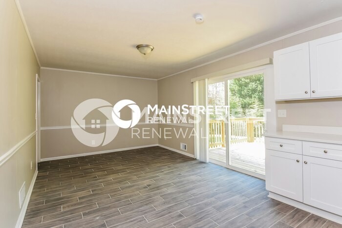 3944 Wedgewood Dr - Photo 5 of 16