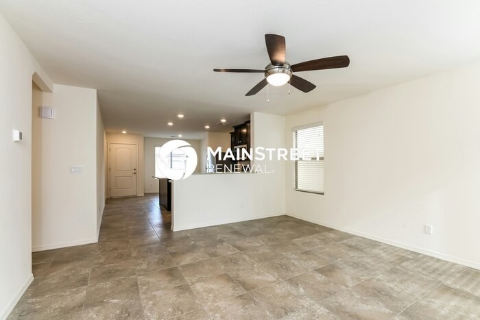 6239 Portland Treaty Ave - Photo 5 of 17
