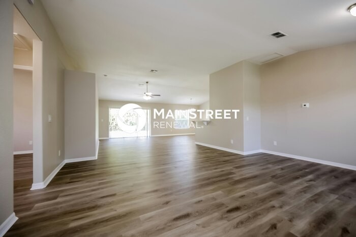 3607 75th St W - Photo 2 of 15