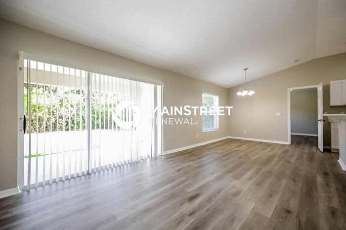 3607 75th St W - Photo 4 of 15