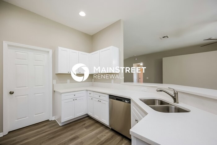 3607 75th St W - Photo 5 of 15
