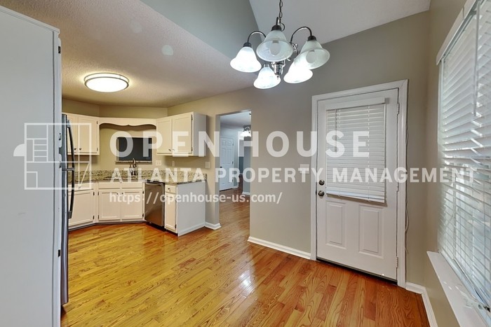 4150 Sterling Pointe Dr - Photo 7 of 22
