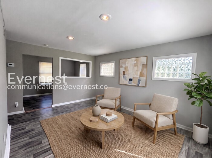 9 Dadebridge Ct - Photo 2 of 19