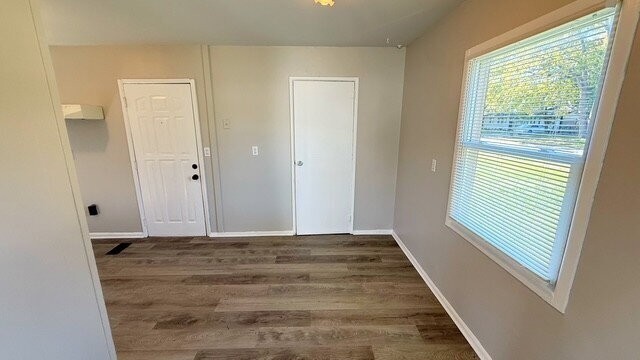5015 Patricia St - Photo 3 of 11
