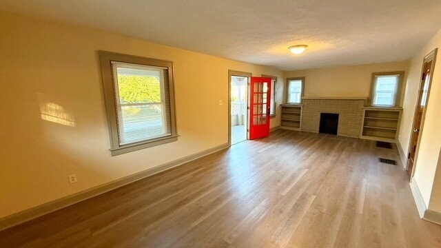 829 N Chester Ave - Photo 3 of 17