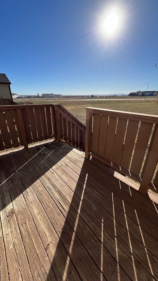 296 Wilder Ct - Photo 2 of 9