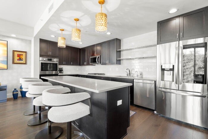 176 4th Ave Ne #201 - Photo 7 of 29