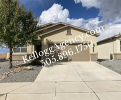 featured image of 2140 Solitaire St Ne