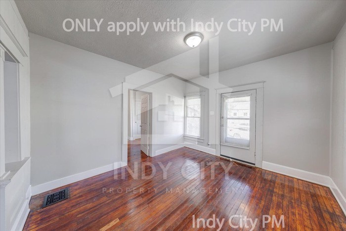 1938 N Olney St - Photo 5 of 22