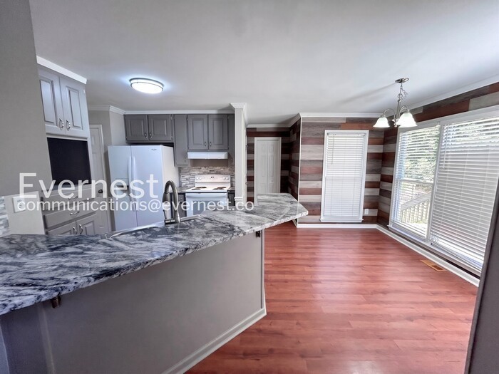 3720 Druids Dr Se - Photo 4 of 28