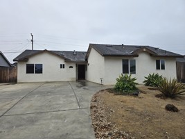 featured image of 1654 N Russell Ave #NA