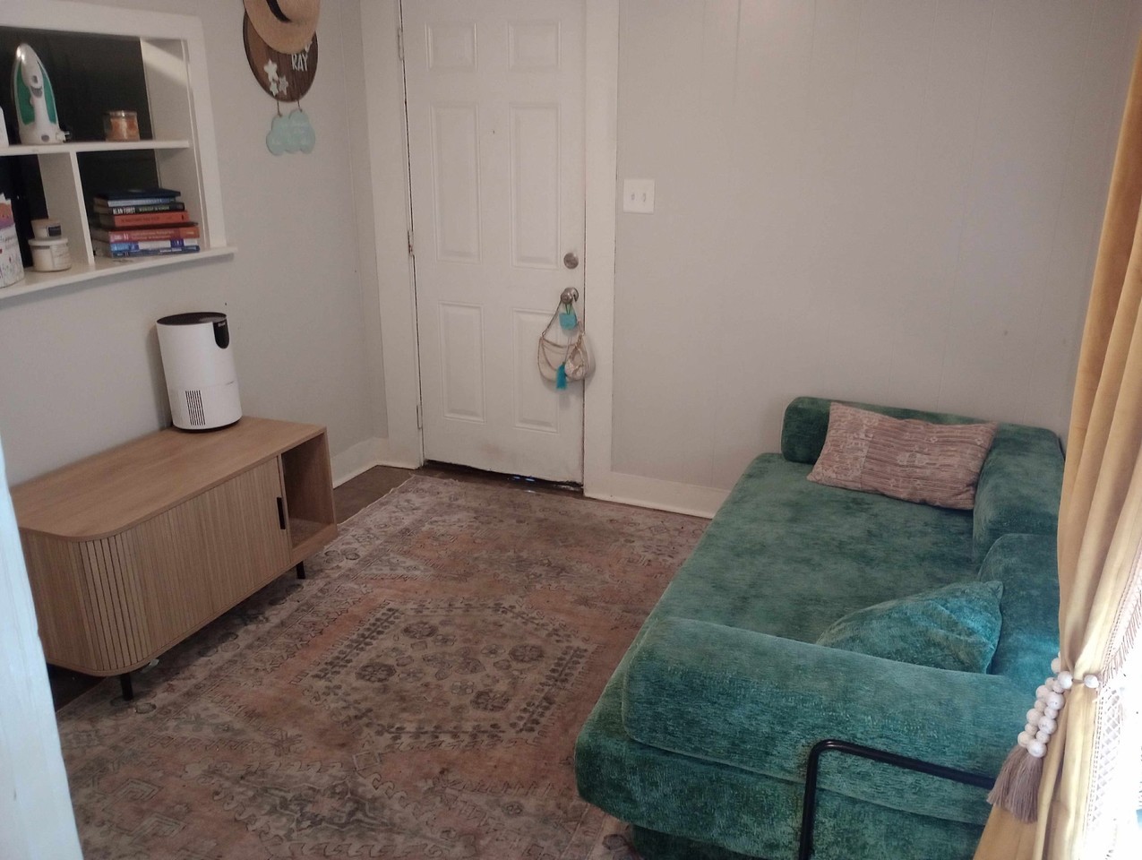 308 Cordell Ave #2 - Photo 5 of 8