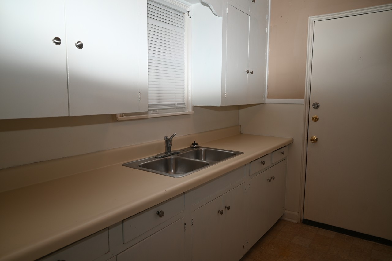 2214 Fillmore St #NA - Photo 4 of 17