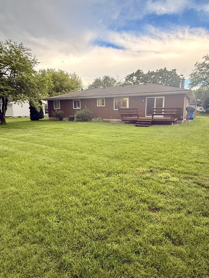 205 Hilltop Cir #NA - Photo 2 of 29