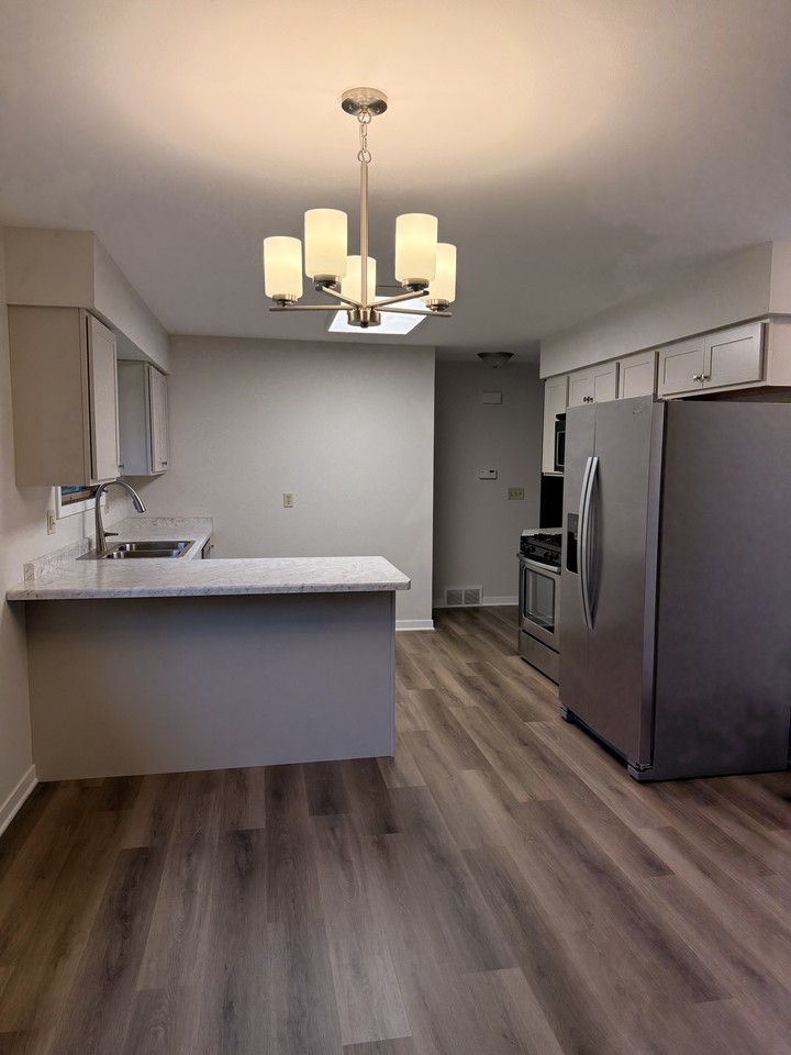 205 Hilltop Cir #NA - Photo 7 of 29