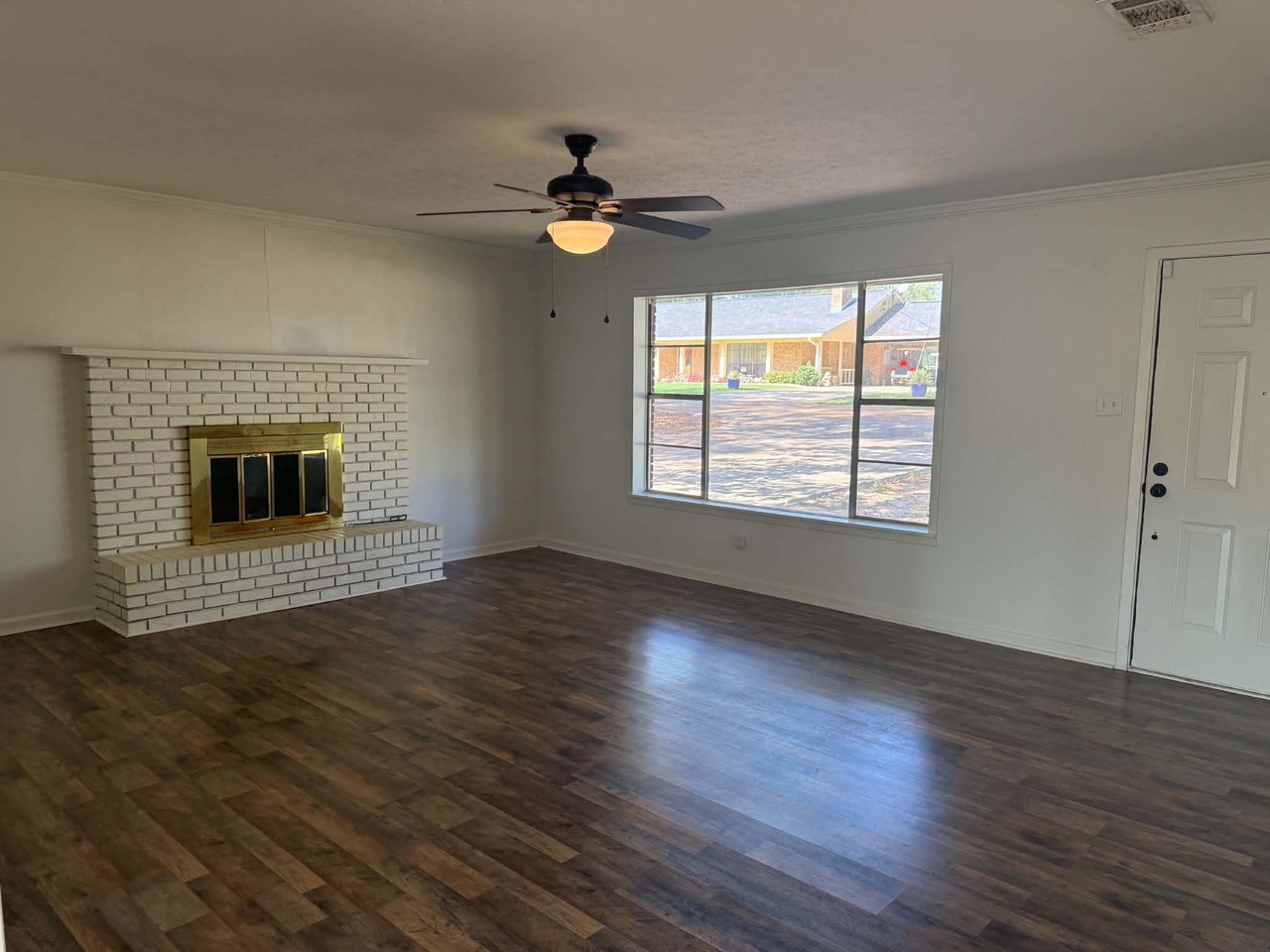204 River Oaks Dr #NA - Photo 3 of 29