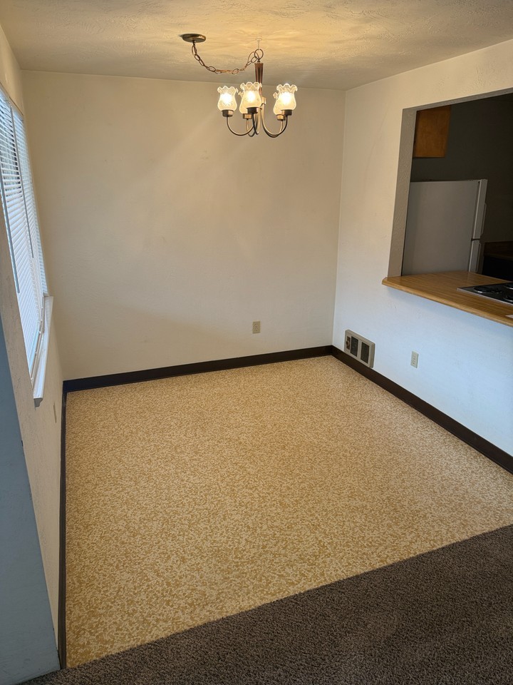 20 S 8th St #B - Photo 7 of 13
