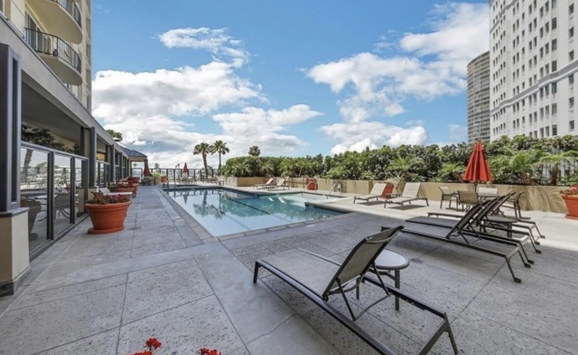 850 E Ocean Blvd #1106