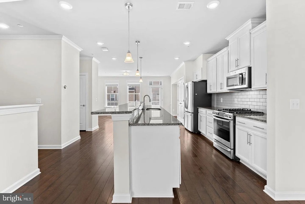 45137 Kincora Dr #NA - Photo 6 of 20