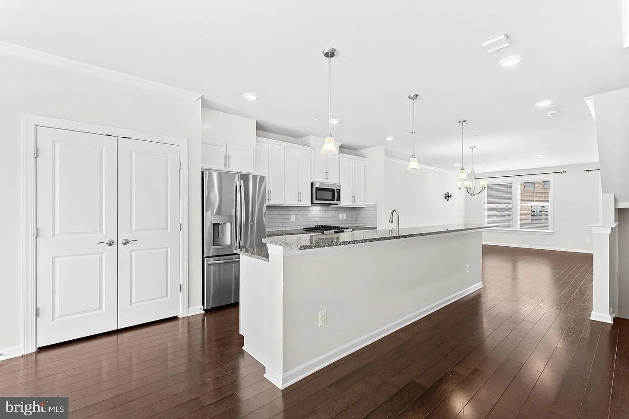 45137 Kincora Dr #NA - Photo 7 of 20