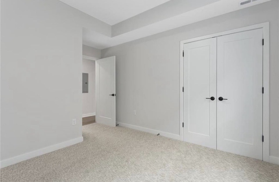4521 Forest Ave #A - Photo 5 of 8