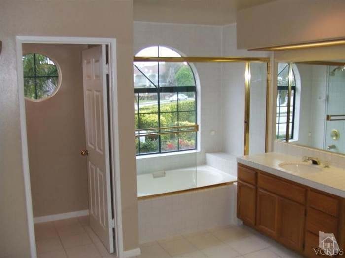 2901 Fanshell Walk #NA - Photo 2 of 12