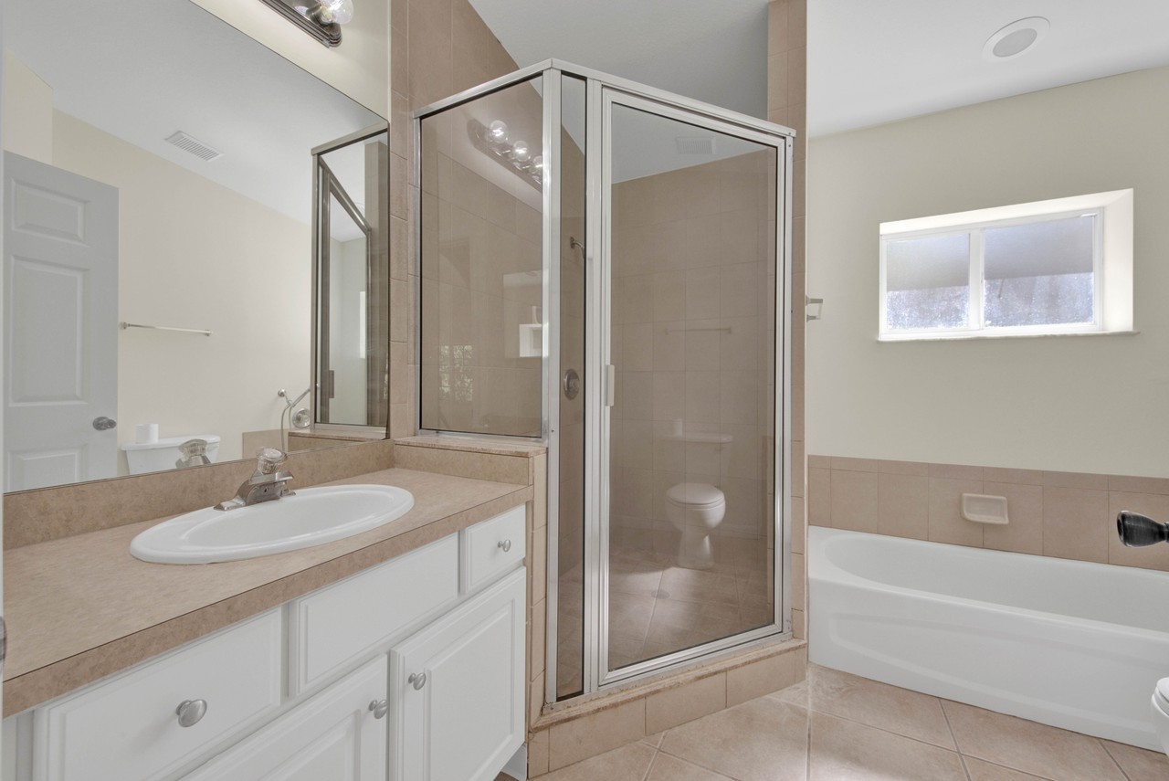 610 10th Ave Ne #NA - Photo 6 of 6