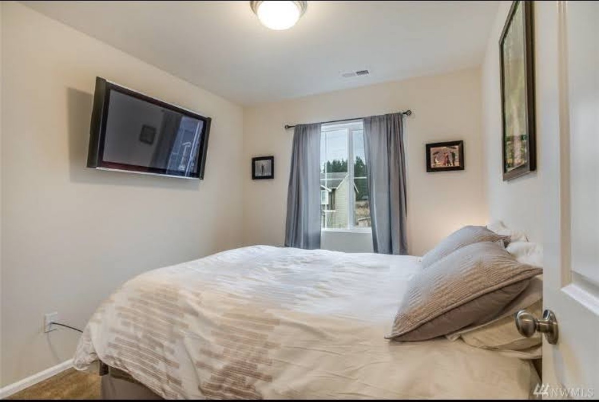 16524 42nd Dr Se #NA - Photo 2 of 9