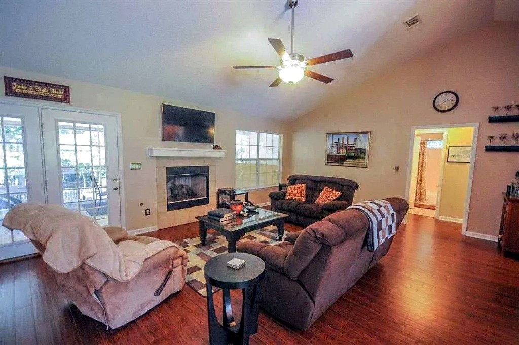1216 Pheasant Run Dr #NA - Photo 3 of 13