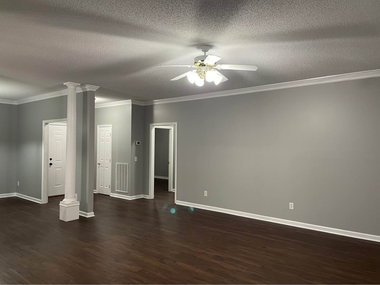 813 Halstead Ct Se #NA - Photo 4 of 10