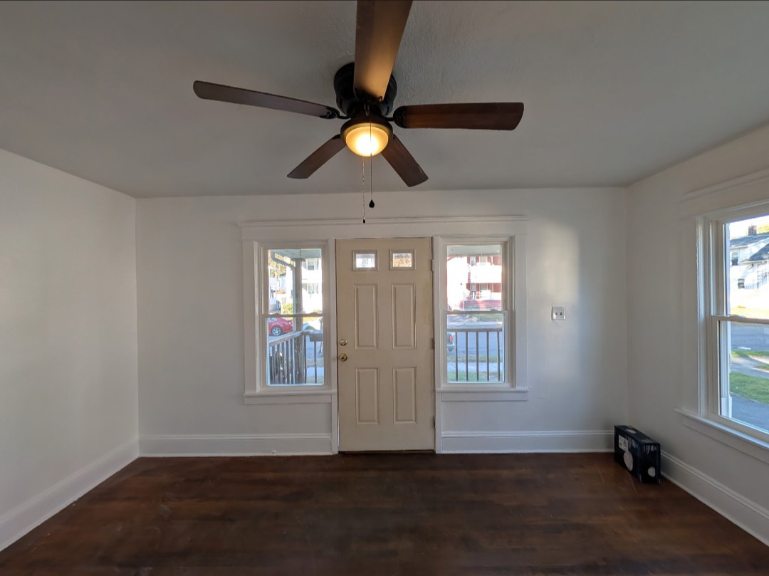 27 Beverly St #27-29 - Photo 5 of 11