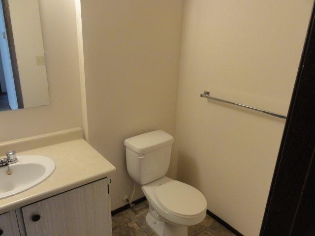 Gardenwood Terrace - Photo 7 of 11