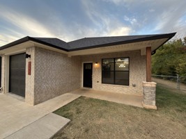 featured image of 3503 Pecan St #1