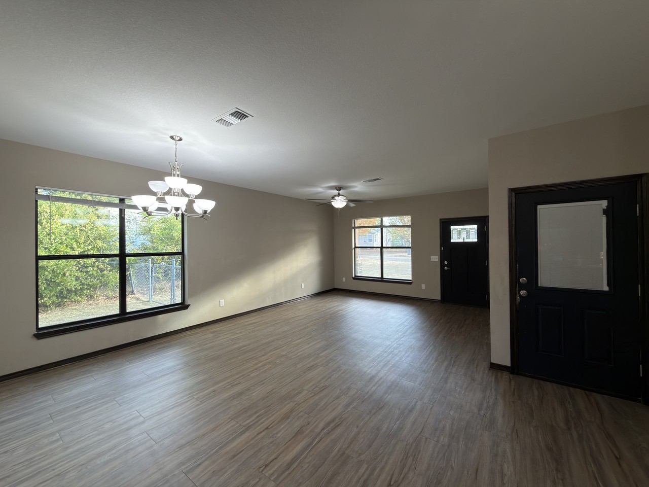 3503 Pecan St #1 - Photo 5 of 50