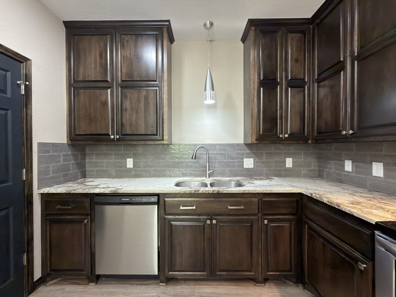 3503 Pecan St #1 - Photo 7 of 50