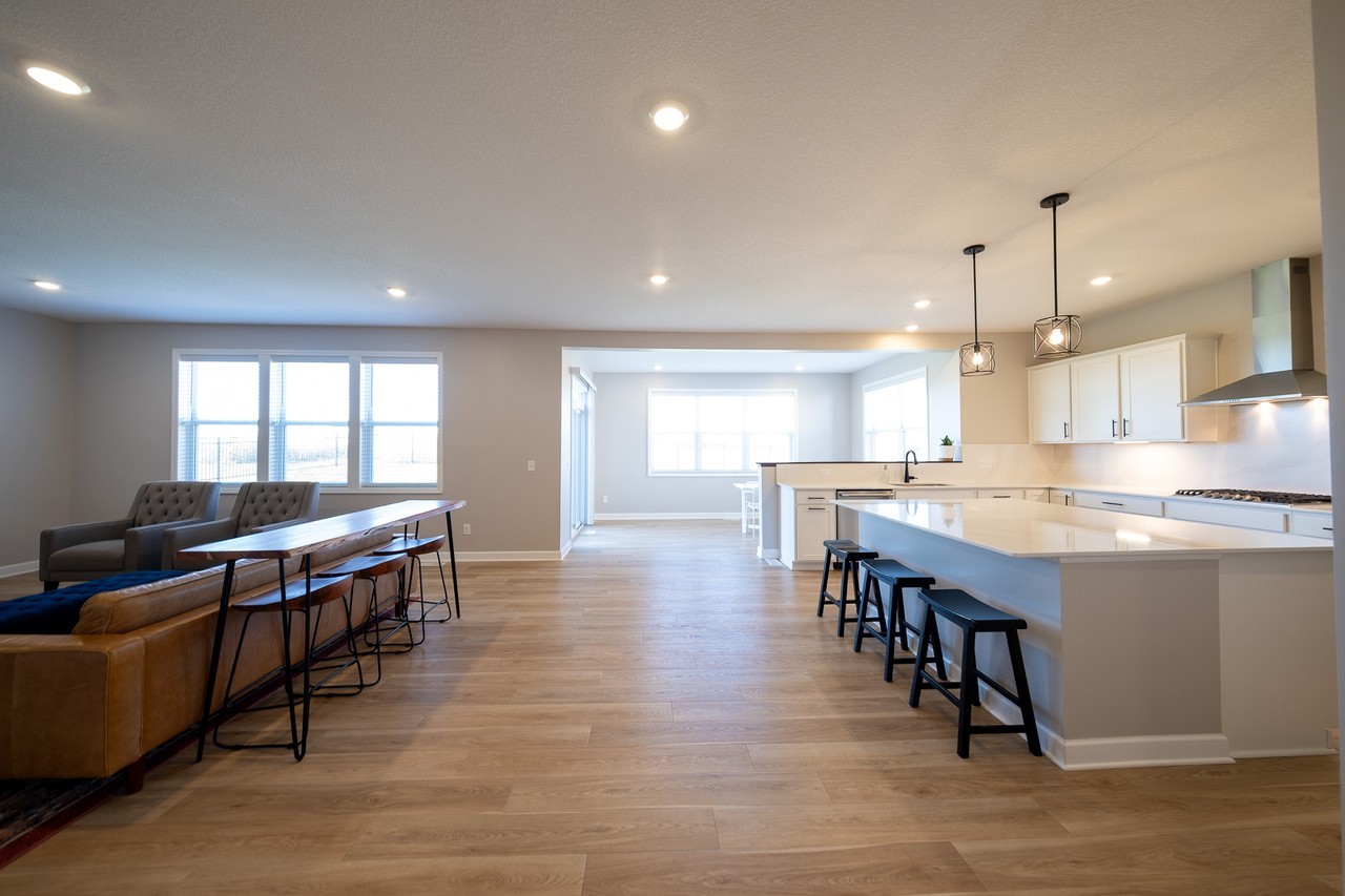 17904 Hinckley Ave #1 - Photo 7 of 47