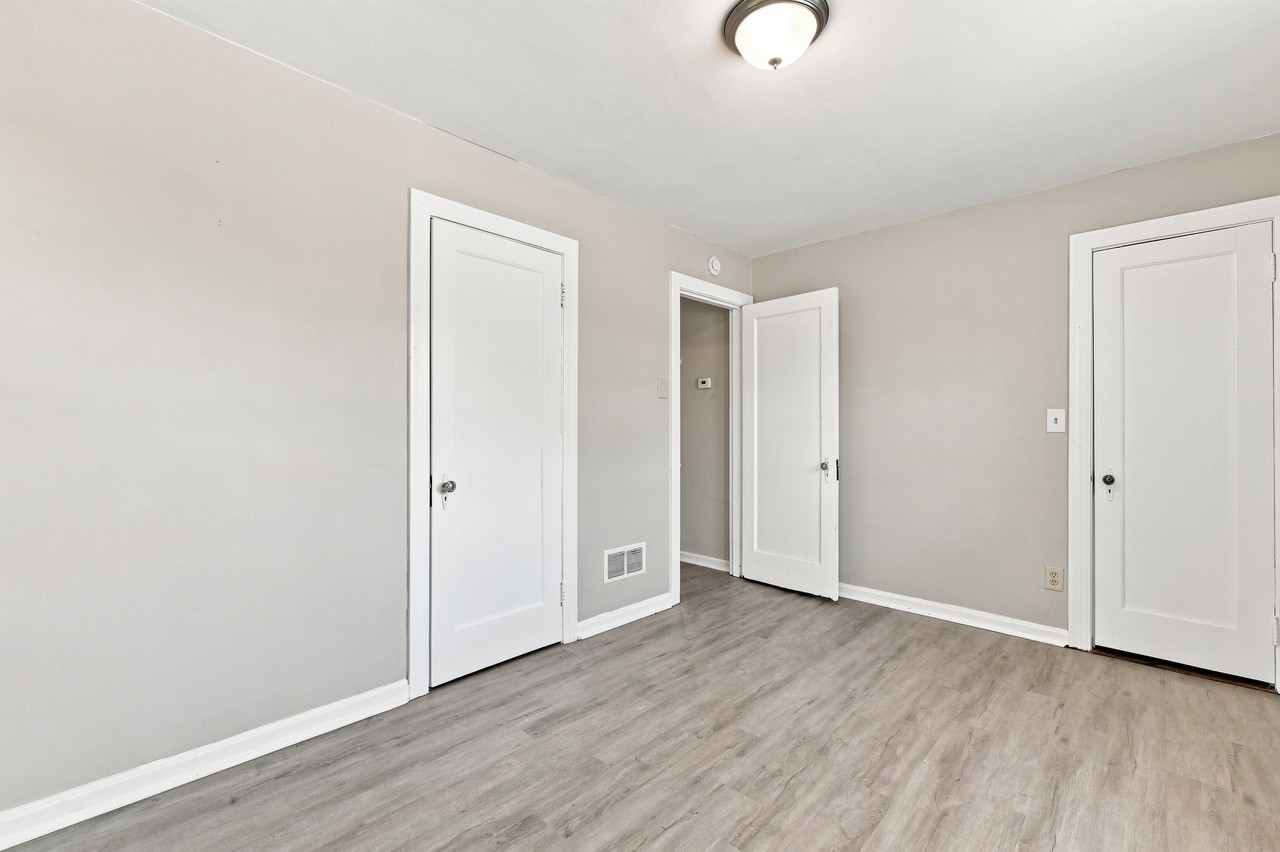 350 N New Florissant Rd #1 - Photo 6 of 13