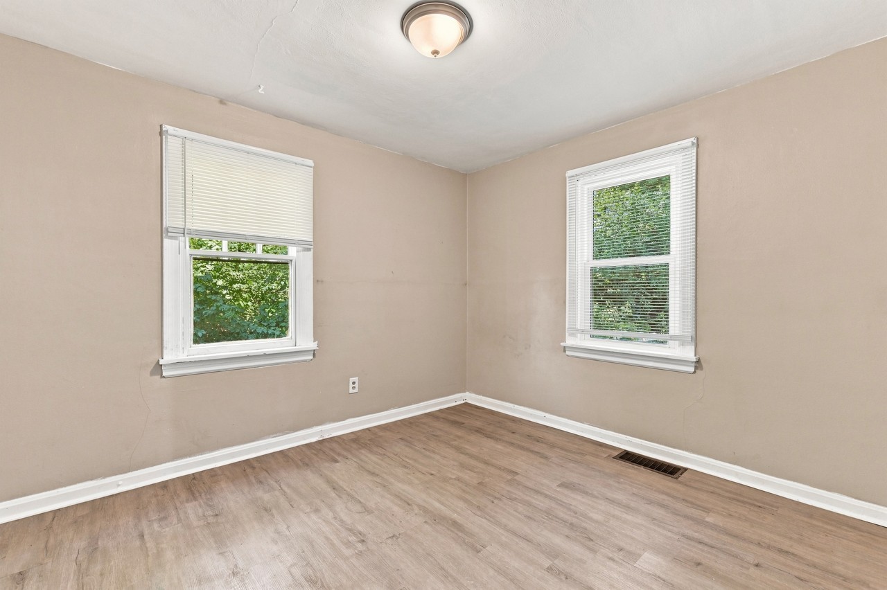 350 N New Florissant Rd #1 - Photo 7 of 13