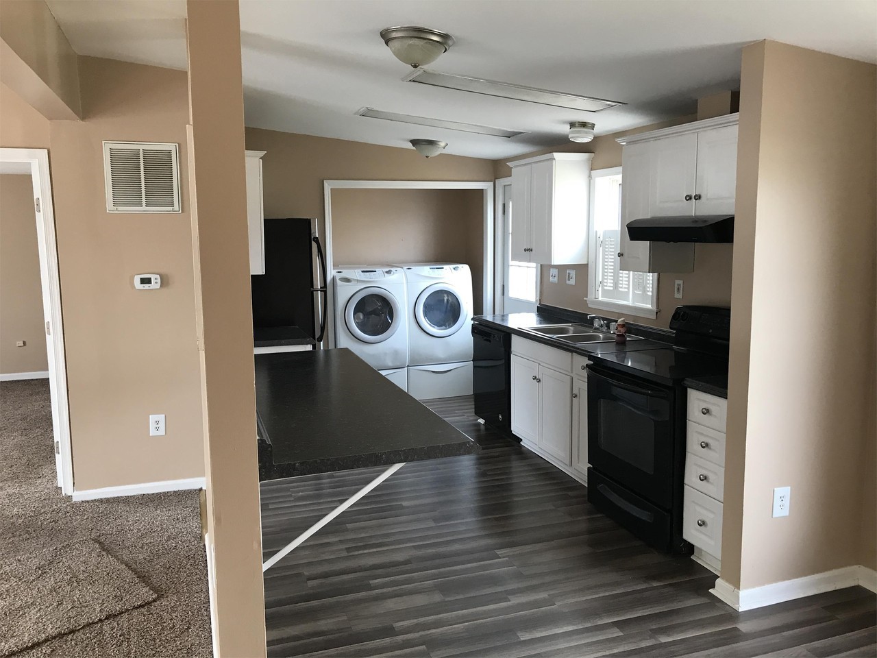 178 Cashmere Dr #1 - Photo 4 of 22
