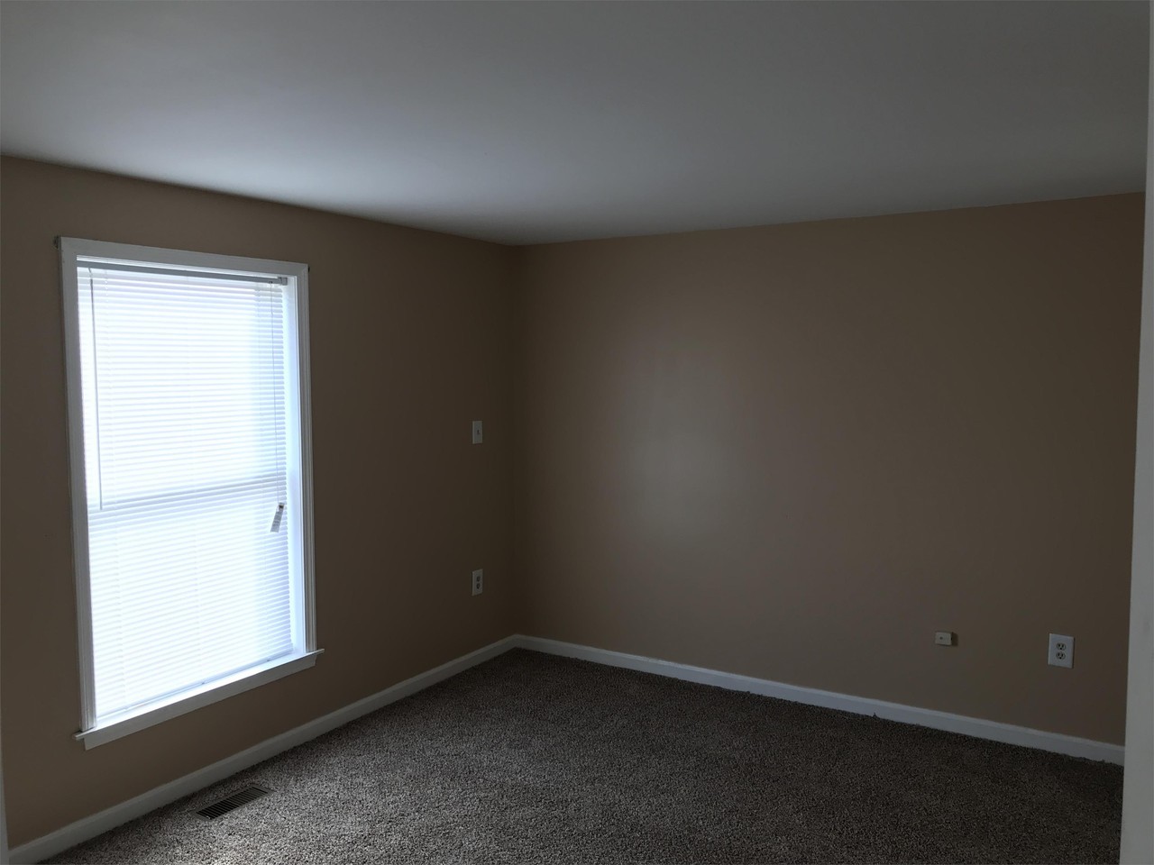 178 Cashmere Dr #1 - Photo 6 of 22