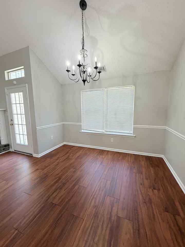 174 Salt Landing Cir #1 - Photo 5 of 33