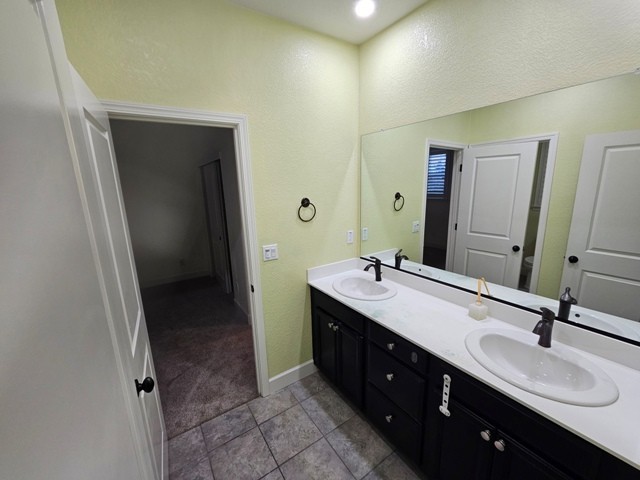 1635 Lion St - Photo 6 of 18