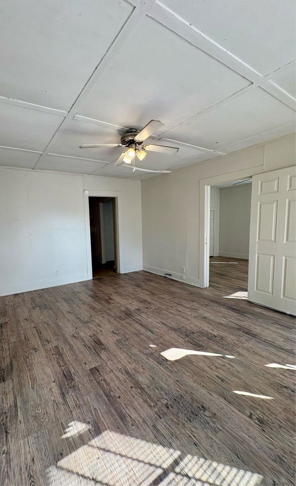 2111 S 17th St #1 - Photo 4 of 8