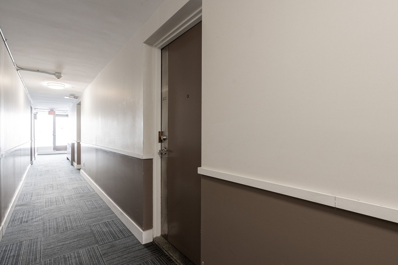 99 Tyndall Avenue - Photo 3 of 50