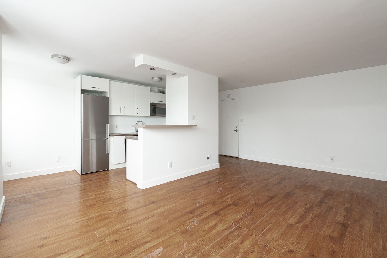 99 Tyndall Avenue - Photo 5 of 50